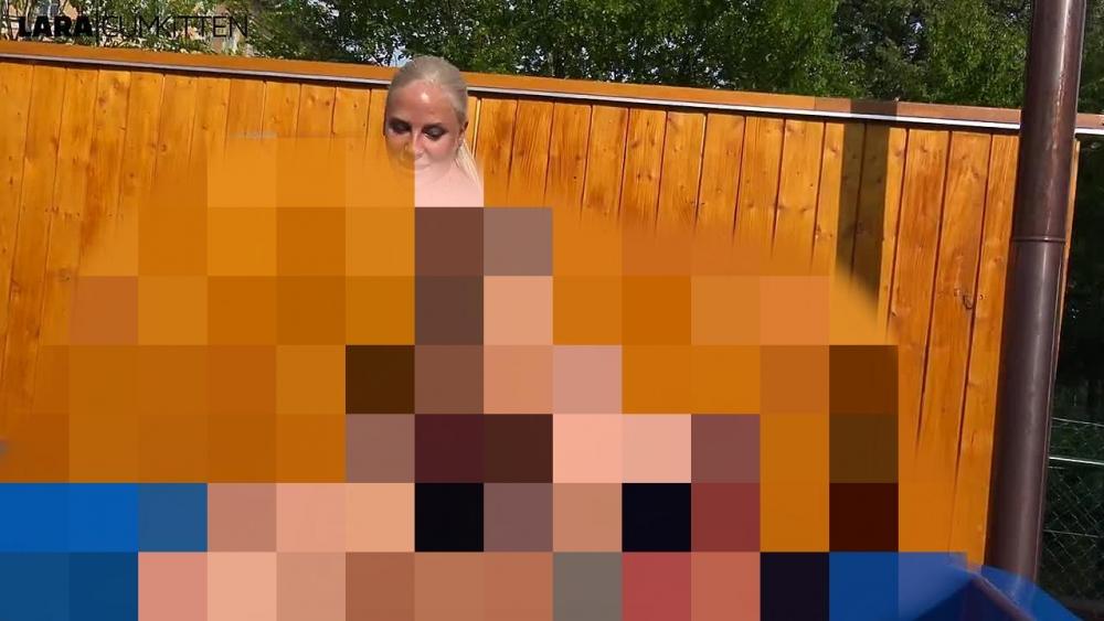 Dreister PISS in den Pool | Eine Zunge in den Arsch, eine Zunge in die Fotze…