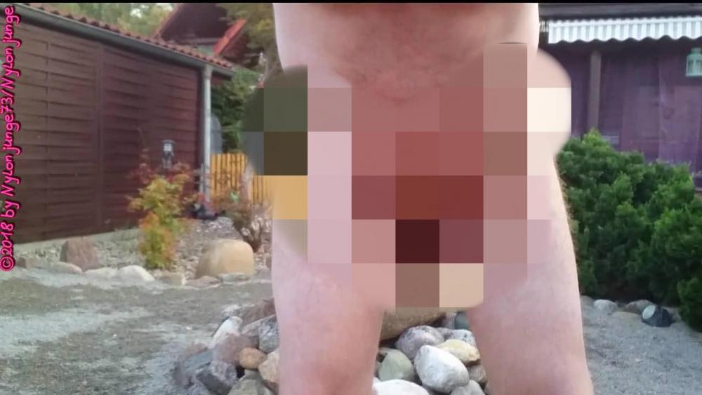 Kleine Übungen im Vorgarten ** FKK Outdoor **