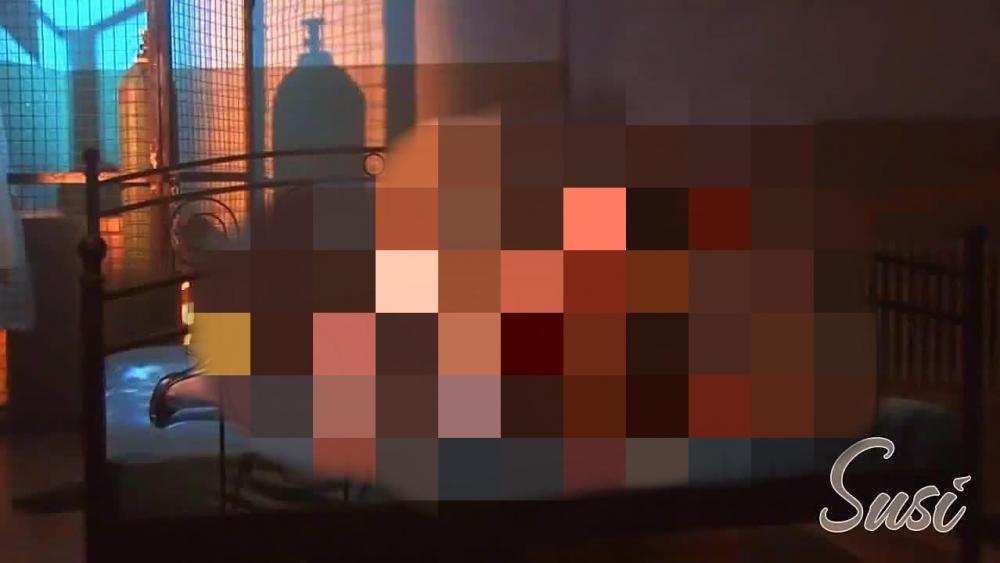 auf dem gangbangbett konnte jeder ran