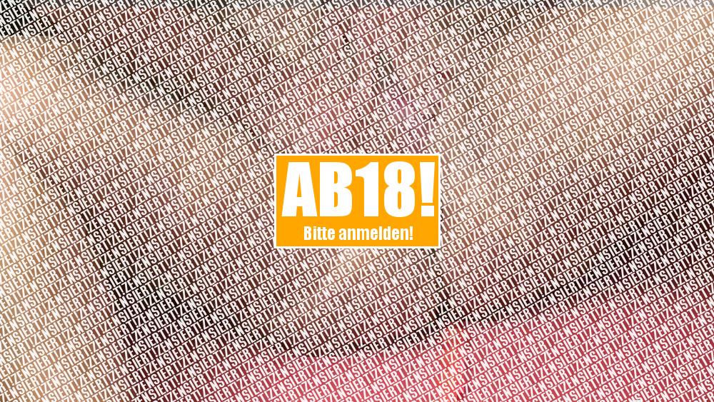 Masturbiert mit Toy im Arsch