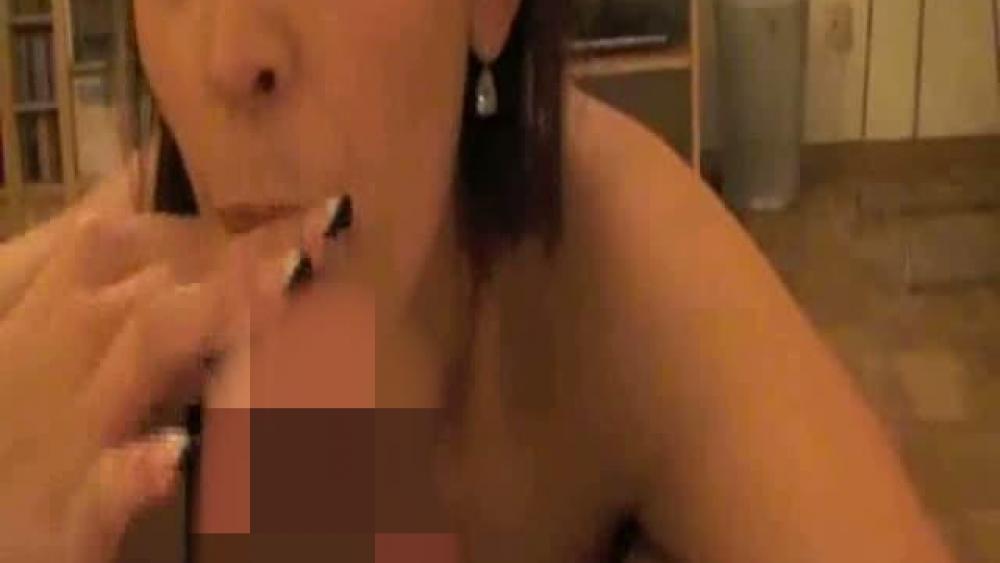 spontaner nasser Couchblowjob