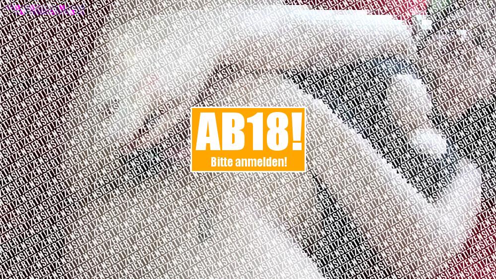 Behaarte Fotze mit Glaskugeldildo abgefickt