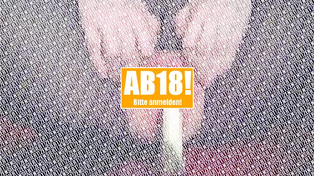 Anal und in der Möse mit Dildo verwöhnt