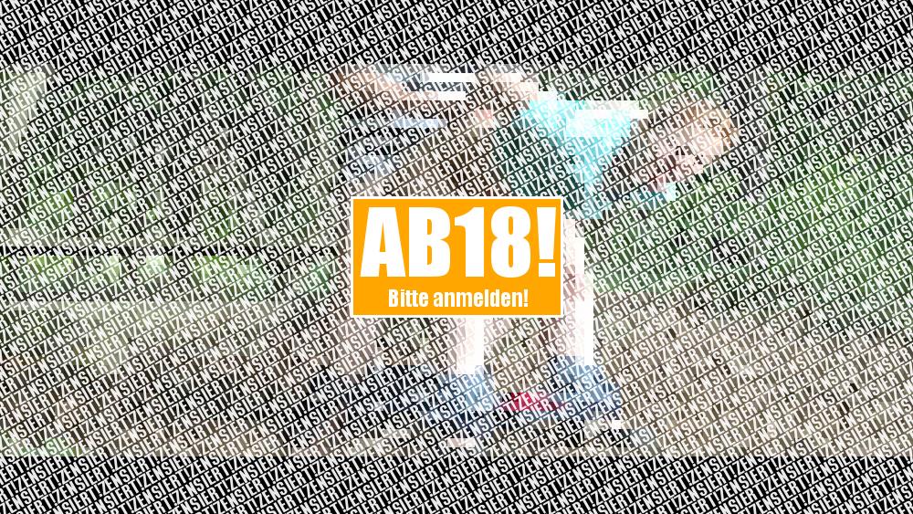 ARSCHFICK| Studentin im Feld den ARSCH aufgerissen